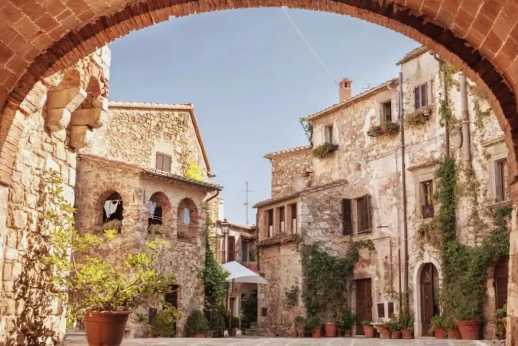 Private 2 Bedrooms Home In Saturnia Centre 0*,  Italy
